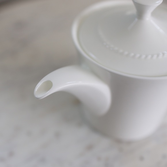 Nikko Fine Bone China Tea Pot - Picture 3 of 8